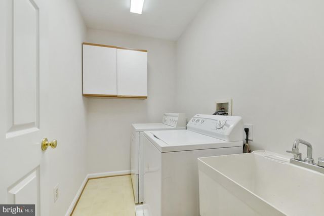 7009 CASHELL MANOR CT, Rockville, MD 20855