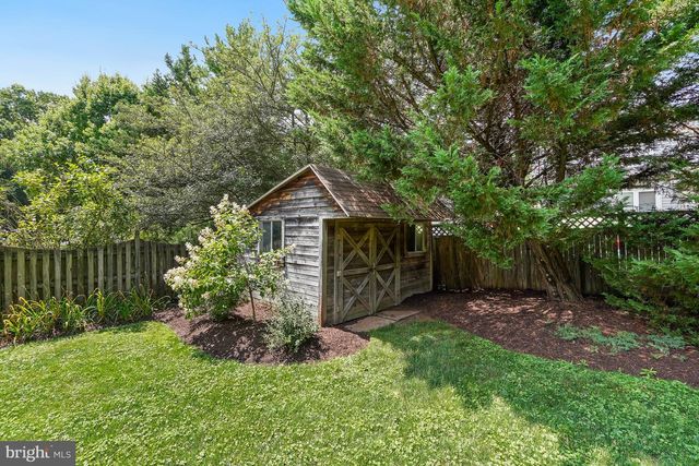 7009 CASHELL MANOR CT, Rockville, MD 20855