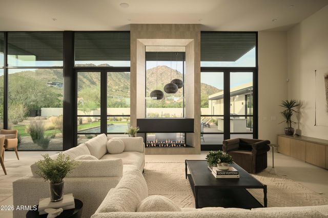 5287 N INVERGORDON Road, Paradise Valley, AZ 85253