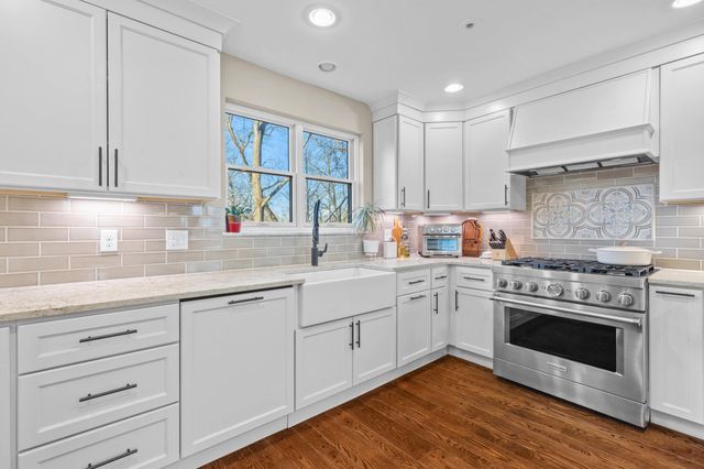 1054 Emerson Road, Park Hills, KY 41011