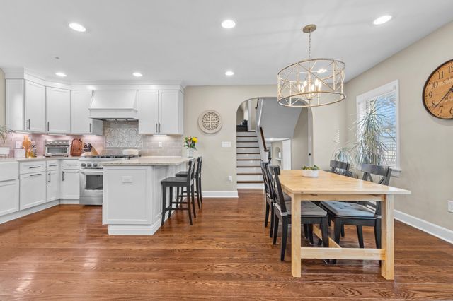 1054 Emerson Road, Park Hills, KY 41011