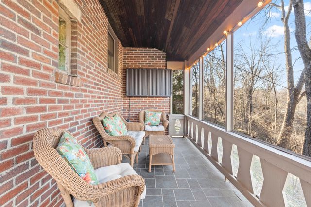 1054 Emerson Road, Park Hills, KY 41011