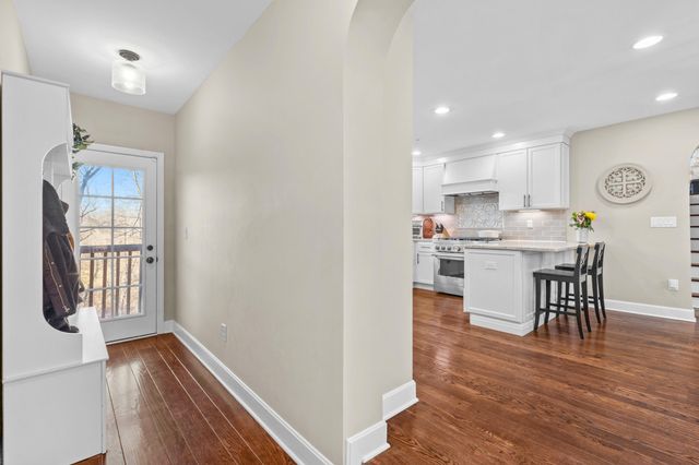 1054 Emerson Road, Park Hills, KY 41011