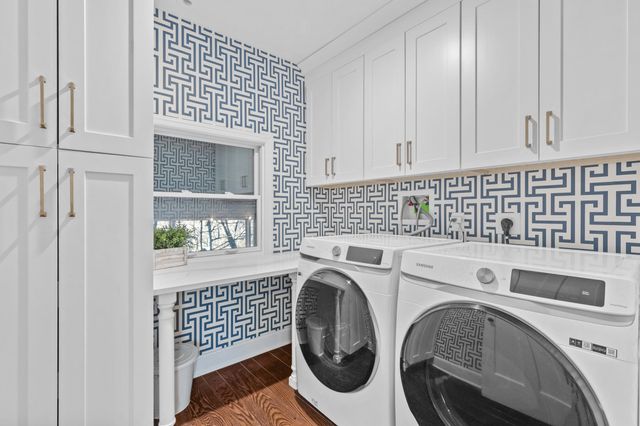 1054 Emerson Road, Park Hills, KY 41011