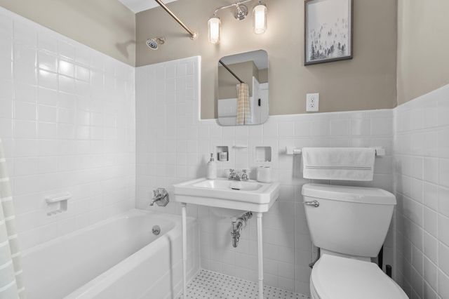 1054 Emerson Road, Park Hills, KY 41011