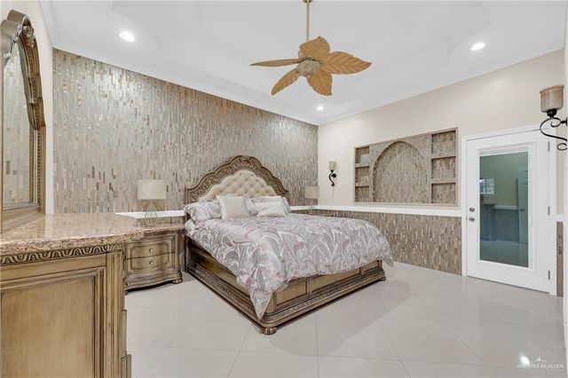 2301 Tanglewood Lane, Weslaco, TX 78596