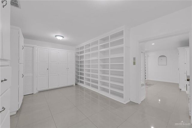 2301 Tanglewood Lane, Weslaco, TX 78596