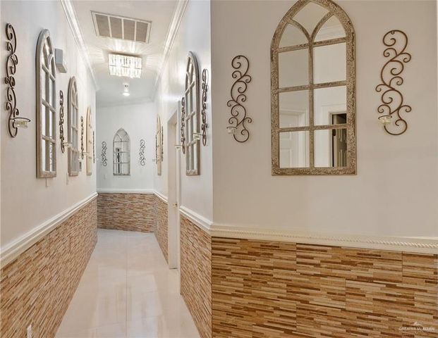 2301 Tanglewood Lane, Weslaco, TX 78596