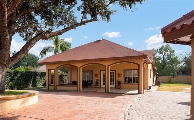 2301 Tanglewood Lane, Weslaco, TX 78596