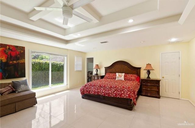 2301 Tanglewood Lane, Weslaco, TX 78596