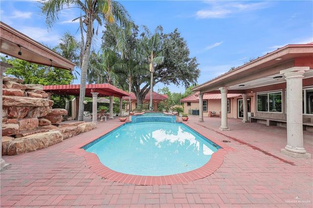 2301 Tanglewood Lane, Weslaco, TX 78596