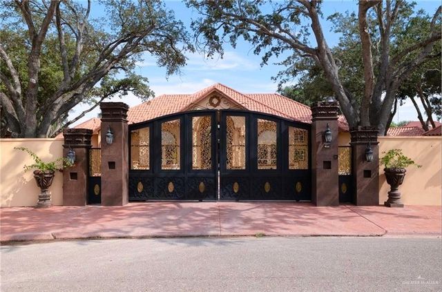 2301 Tanglewood Lane, Weslaco, TX 78596