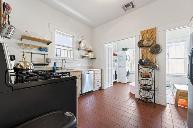 4415 Walker Street, Houston, TX 77023