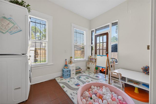 4415 Walker Street, Houston, TX 77023