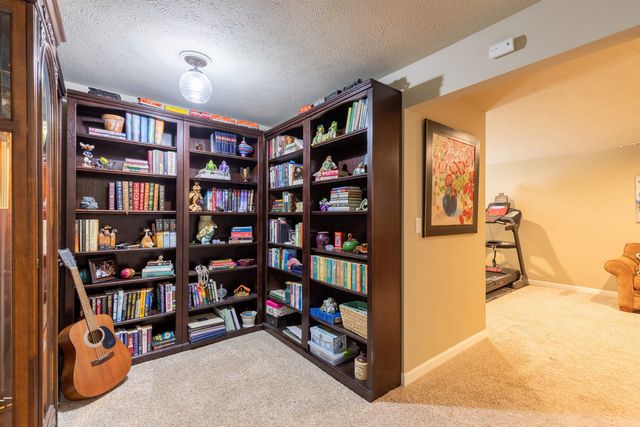 504 E Parker Dr, Colbert, WA 99005