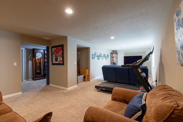 504 E Parker Dr, Colbert, WA 99005