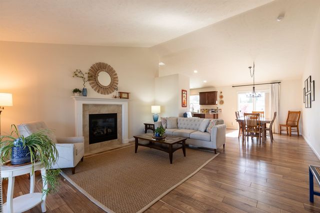504 E Parker Dr, Colbert, WA 99005