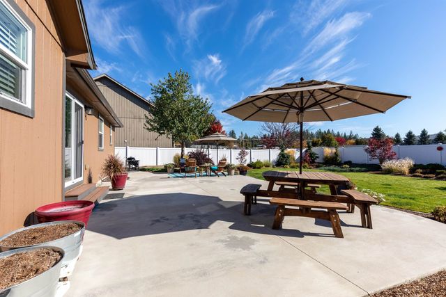 504 E Parker Dr, Colbert, WA 99005