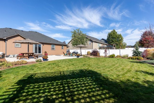 504 E Parker Dr, Colbert, WA 99005