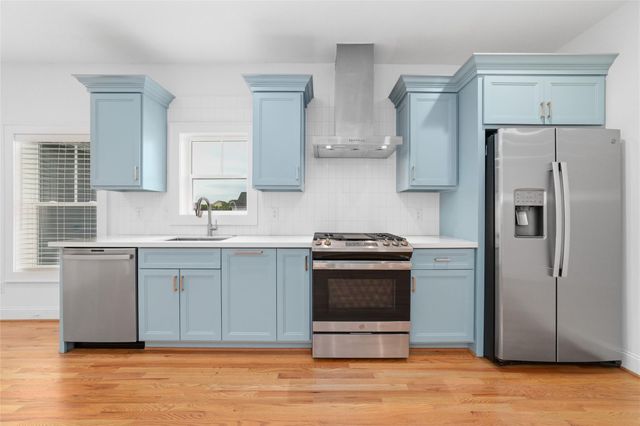 319 E 26th Street, Houston, TX 77008