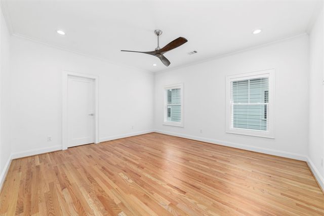 319 E 26th Street, Houston, TX 77008
