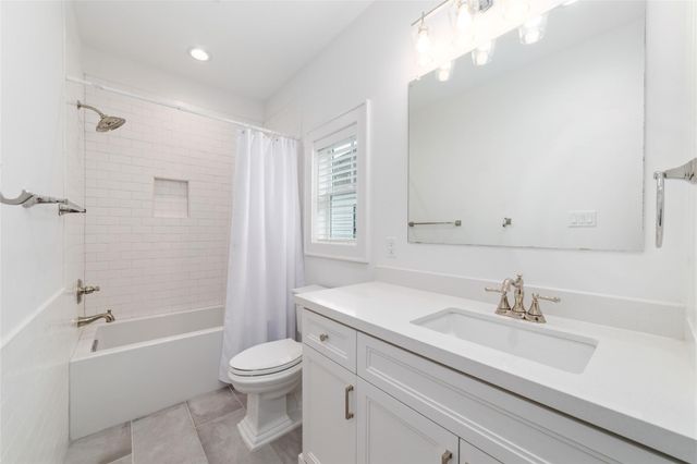 319 E 26th Street, Houston, TX 77008