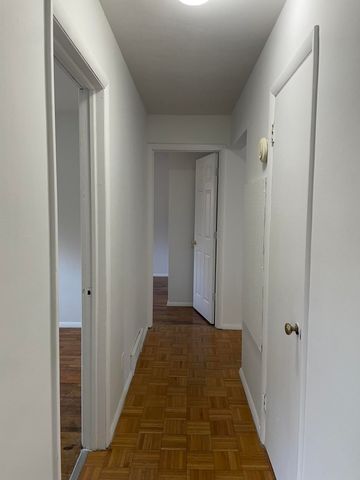 932 Wedgewood Road, St. Joseph, MI 49085