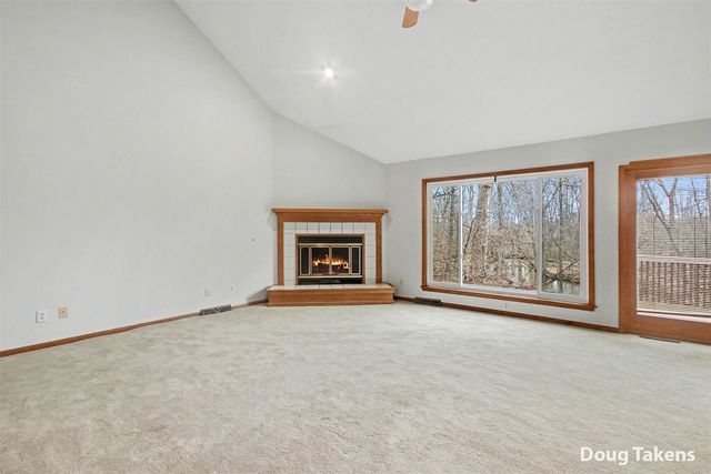 4386 Ridge Lane, Wyoming, MI 49519