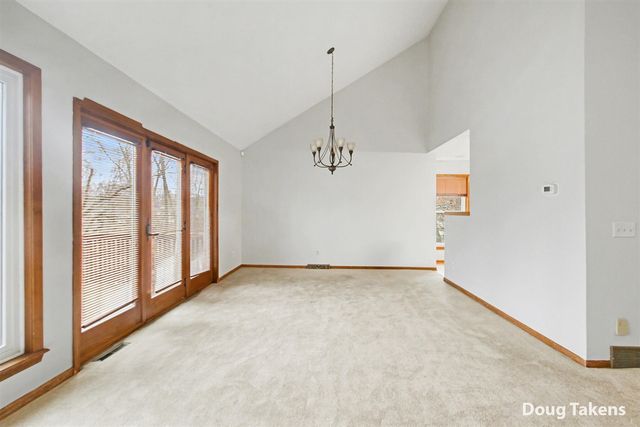 4386 Ridge Lane, Wyoming, MI 49519