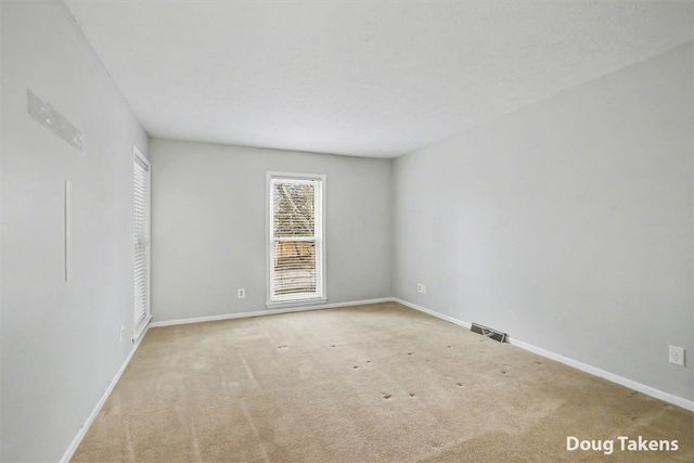 4386 Ridge Lane, Wyoming, MI 49519