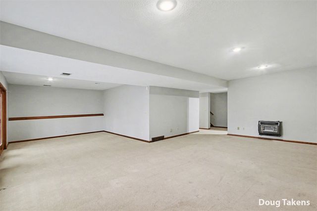 4386 Ridge Lane, Wyoming, MI 49519