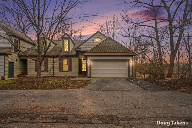 4386 Ridge Lane, Wyoming, MI 49519