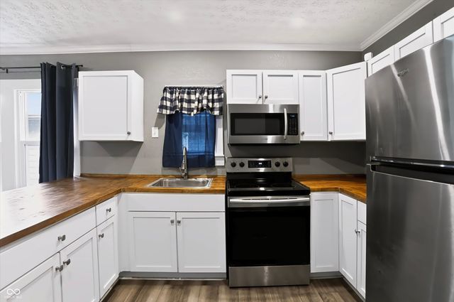1424 N Gladstone Avenue, Indianapolis, IN 46201