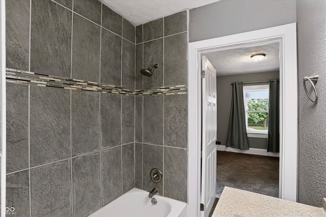 1424 N Gladstone Avenue, Indianapolis, IN 46201