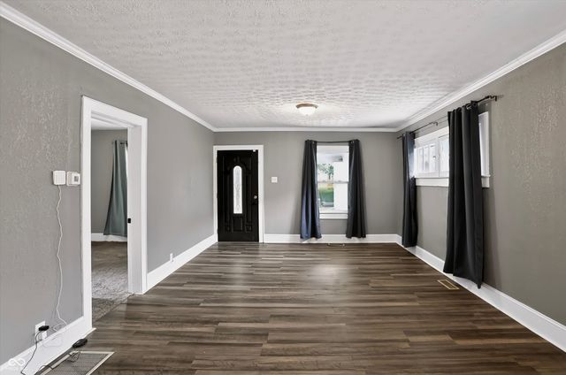 1424 N Gladstone Avenue, Indianapolis, IN 46201