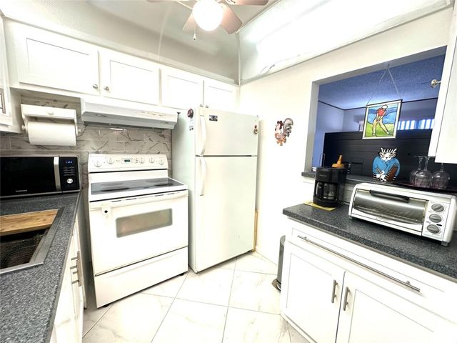 3031 Durham B 3031, Deerfield Beach, FL 33442