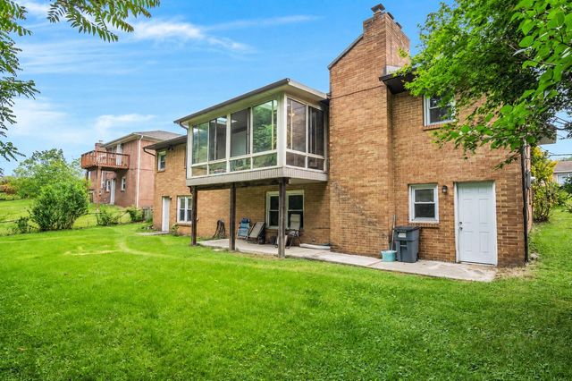 617 SANDRA AVE, Harrisburg, PA 17109