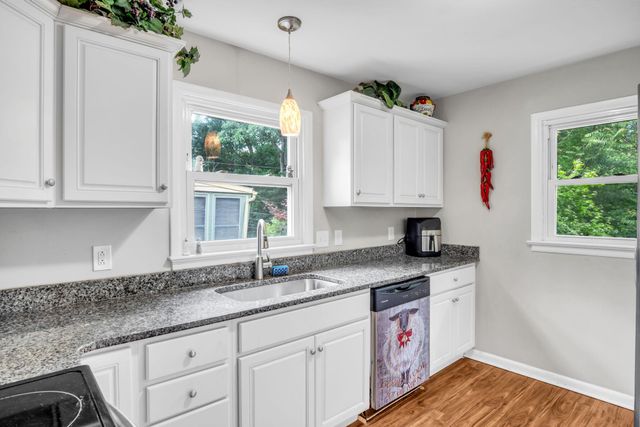 617 SANDRA AVE, Harrisburg, PA 17109