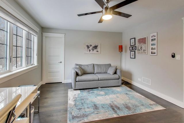 2237 W Winona Street, Chicago, IL 60625