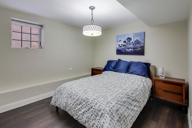 2237 W Winona Street, Chicago, IL 60625