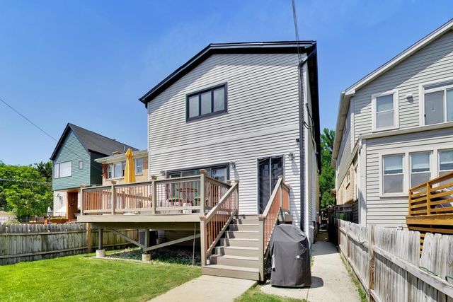 2237 W Winona Street, Chicago, IL 60625