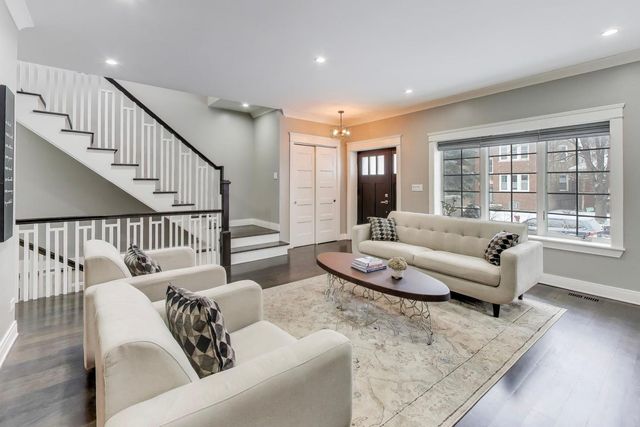 2237 W Winona Street, Chicago, IL 60625