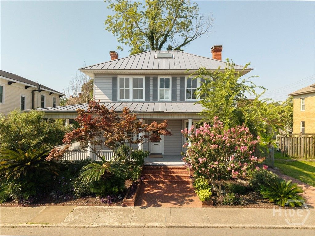 Image 1 of property listing at 507 Maupas Avenue, Savannah, GA 31401