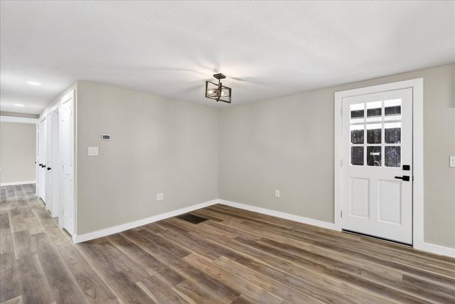 107 Lakewood Drive, Mabank, TX 75156