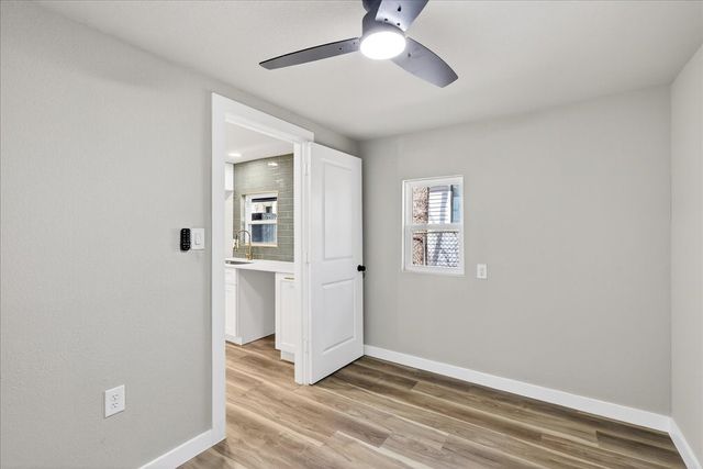 107 Lakewood Drive, Mabank, TX 75156