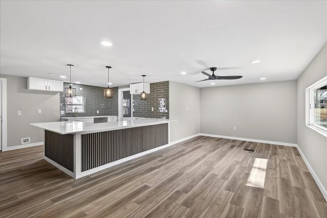 107 Lakewood Drive, Mabank, TX 75156