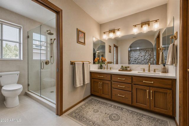 3715 W PARADISE Lane, Phoenix, AZ 85053