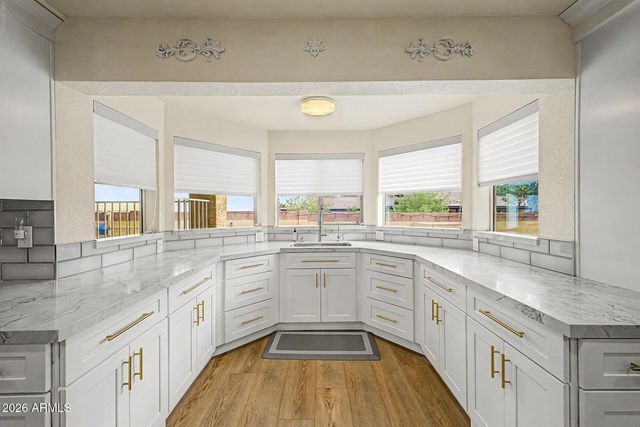3715 W PARADISE Lane, Phoenix, AZ 85053
