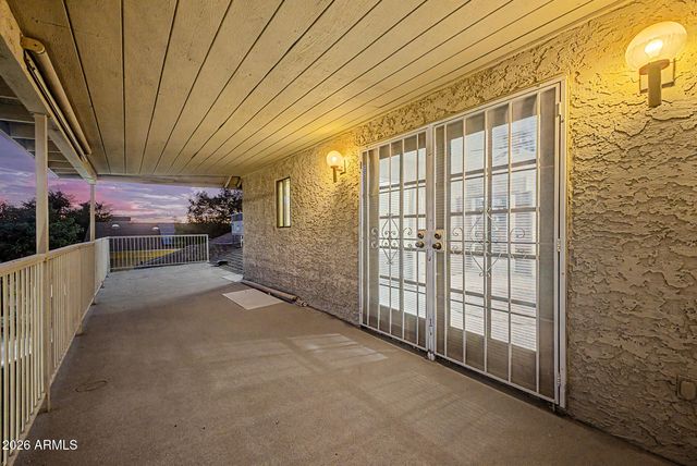 3715 W PARADISE Lane, Phoenix, AZ 85053