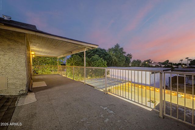 3715 W PARADISE Lane, Phoenix, AZ 85053